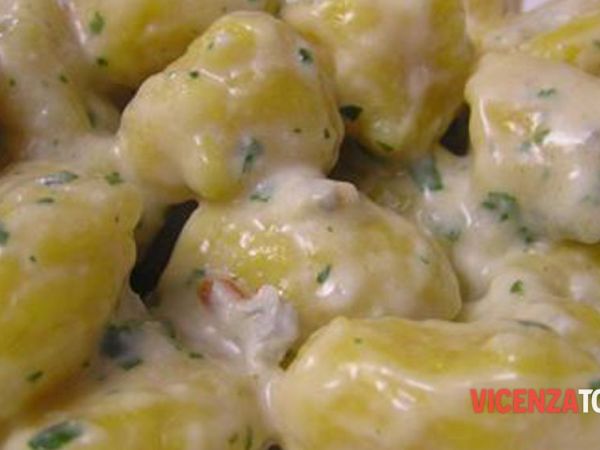 Gnocchi col “formaggio verde”