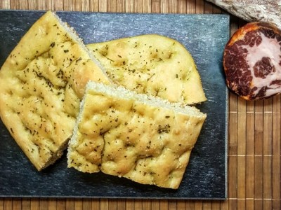 Focaccia: la ricetta e i consigli per farla&nbsp;morbida