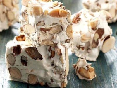 Torrone alle mandorle