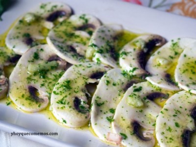 Champiñones en vinagre