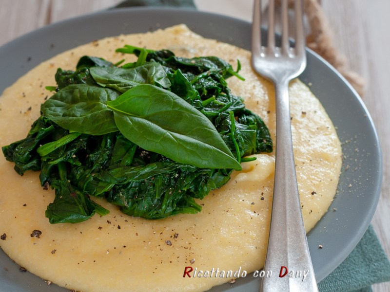 Polenta al taleggio con gorgonzola e&nbsp;spinaci