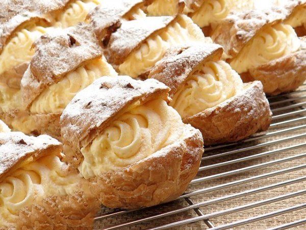 Bignè con crema di&nbsp;ricotta