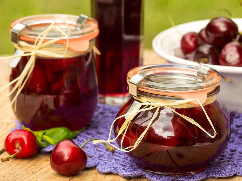 Ciliegie sotto spirito