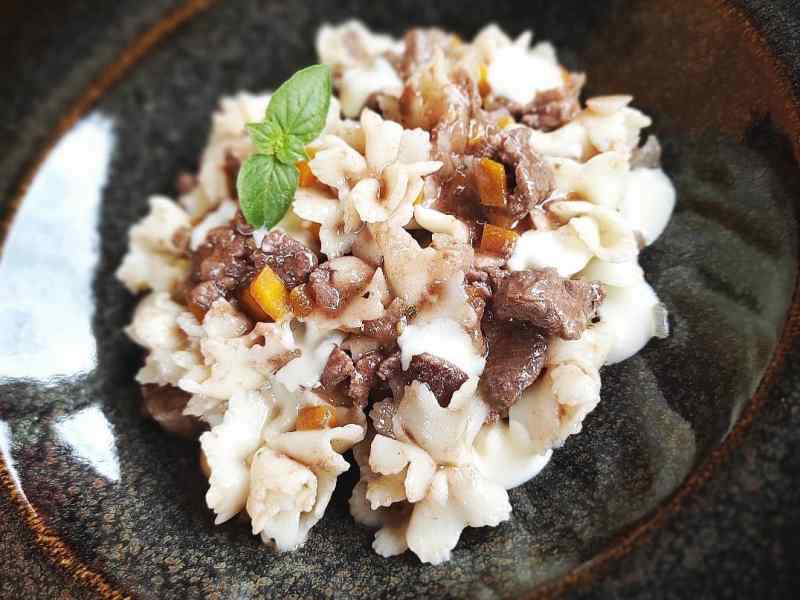 Gravellus al ragù bianco di bue&nbsp;rosso